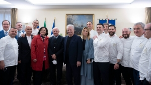 Il primo festival della pasticceria nuziale in Italia e in Europa a Napoli il 17 maggio con Iginio Massari ed Enzo Miccio